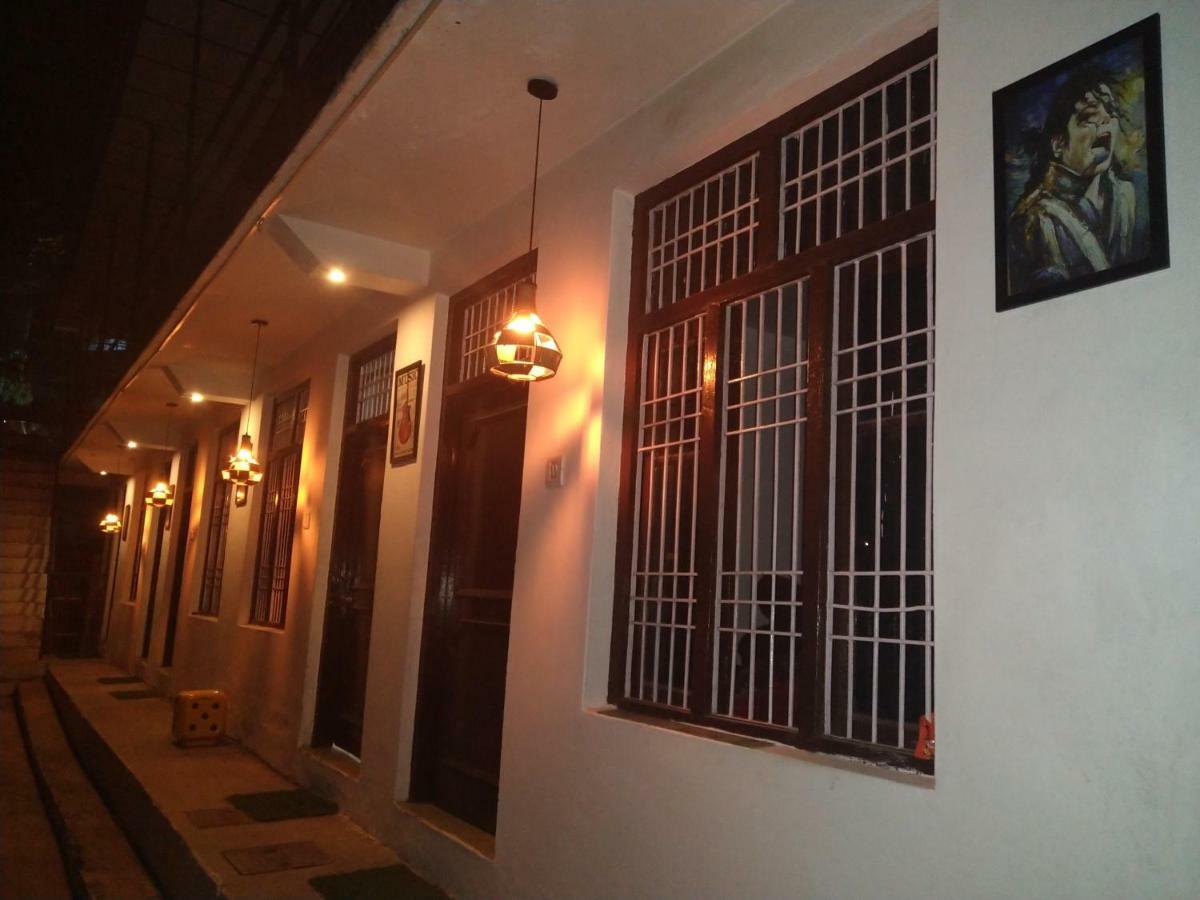 Mochila Youth Hostel Mcleod Ganj Dharamshala Exterior photo