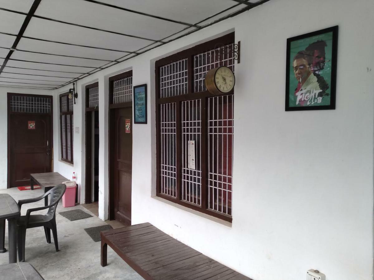 Mochila Youth Hostel Mcleod Ganj Dharamshala Exterior photo
